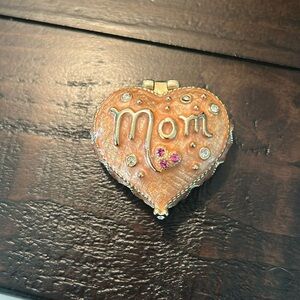 Monet Heart Shaped pill box